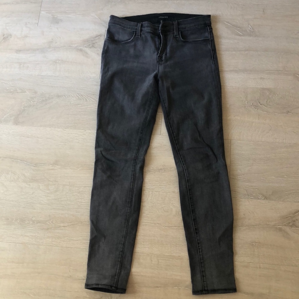 J Brand super skinny size 28 faded grey